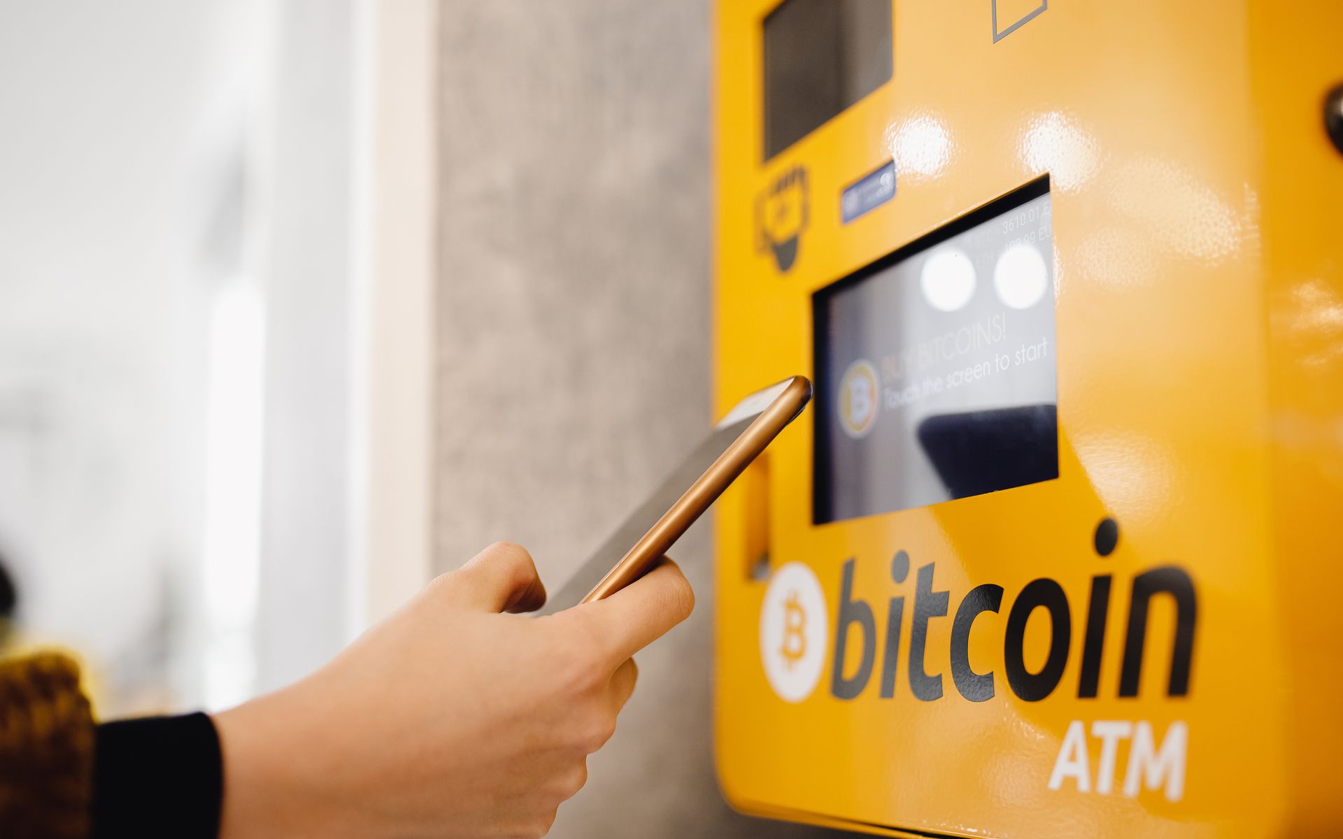 atm bitcoin plug sirve para