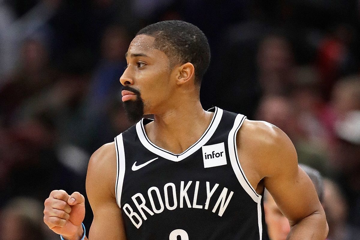 Spencer Dinwiddie sostiene su plan de tokenización de contrato, pero retrasa el lanzamiento de la plataforma para reunirse con la NBA
