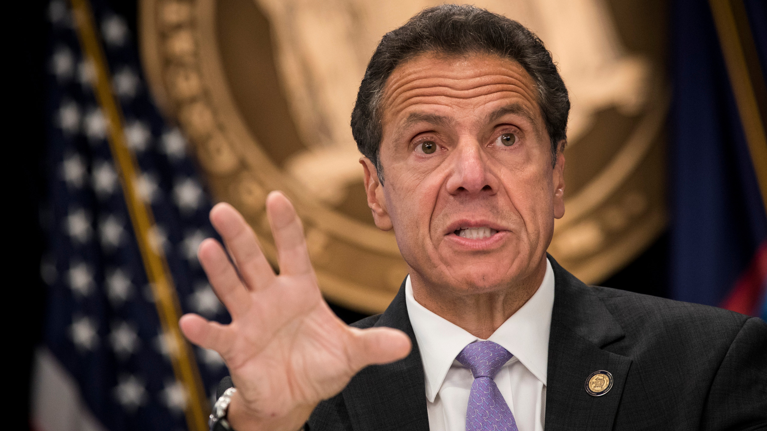 Gobernador De Nueva York Quiere Mayor Poder Al Departamento De