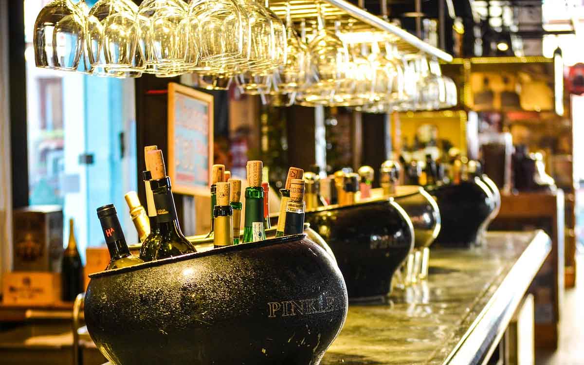 Bitcoin Rock Café, El Bar Gallego En El Que Puedes Pagar Con Criptomonedas  - Criptotendencias - Noticias De Bitcoin, Criptomonedas Y Blockchain