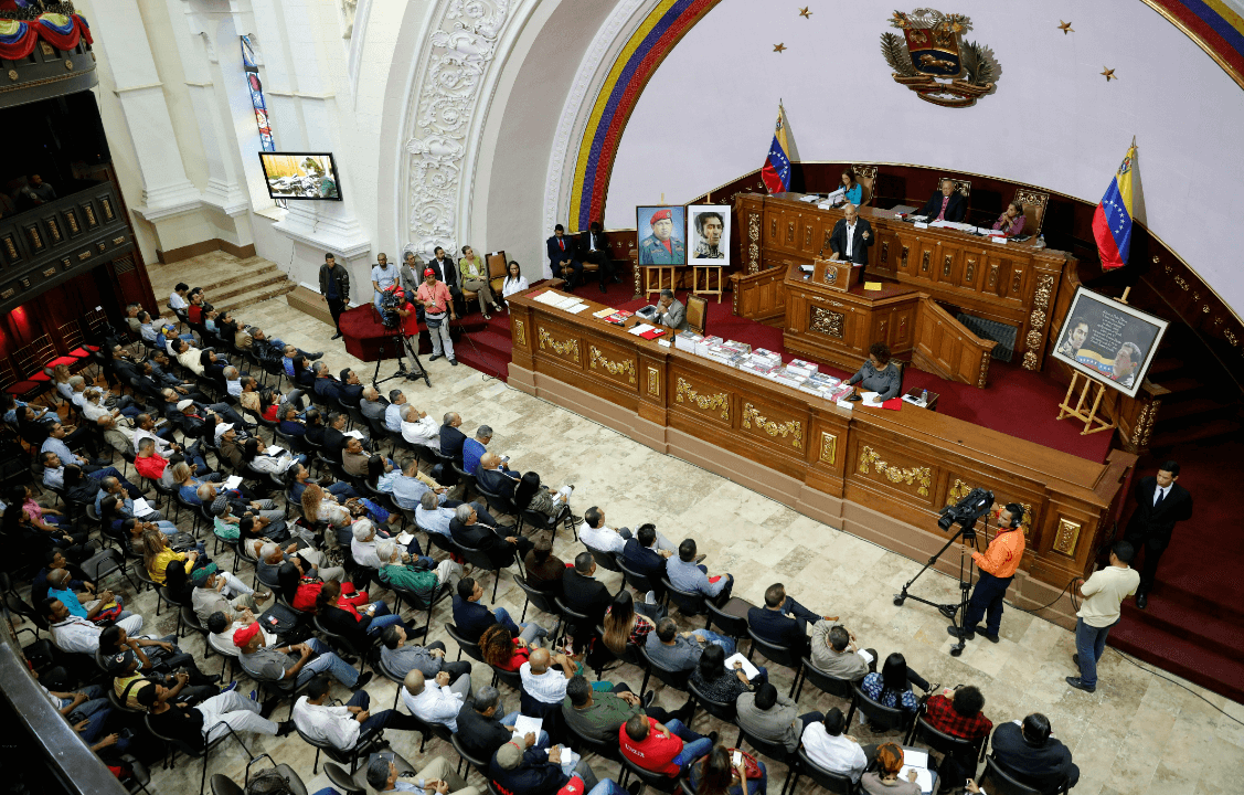 Asamblea Nacional Constituyente recibirá el proyecto de ley presentado por Maduro que busca impulsar las criptomonedas y el Petro en Venezuela