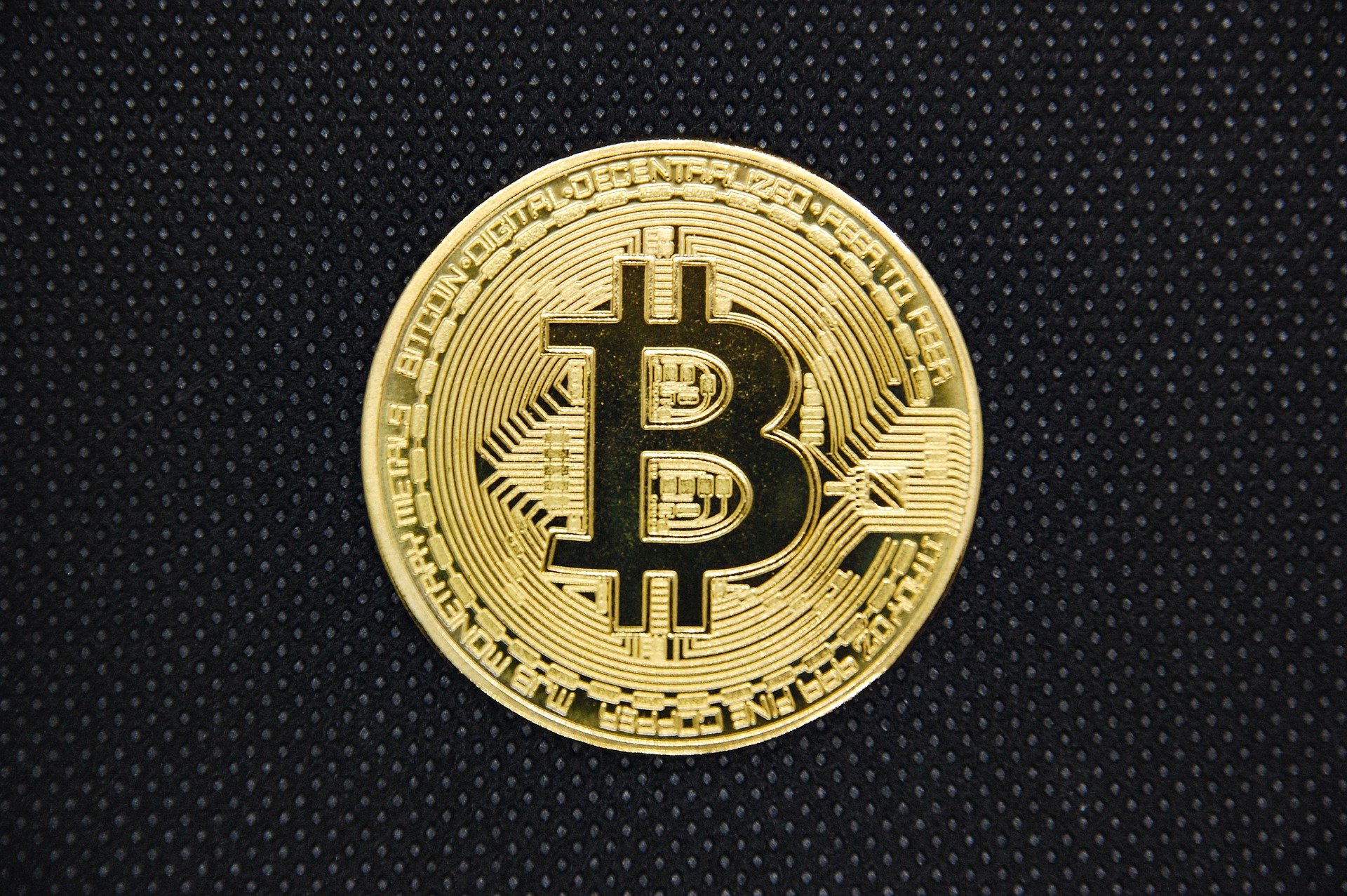 Bitcoin alcanza nuevo precio máximo histórico por encima de los 28.800 dólares y continúa sumando más inversiones institucionales
