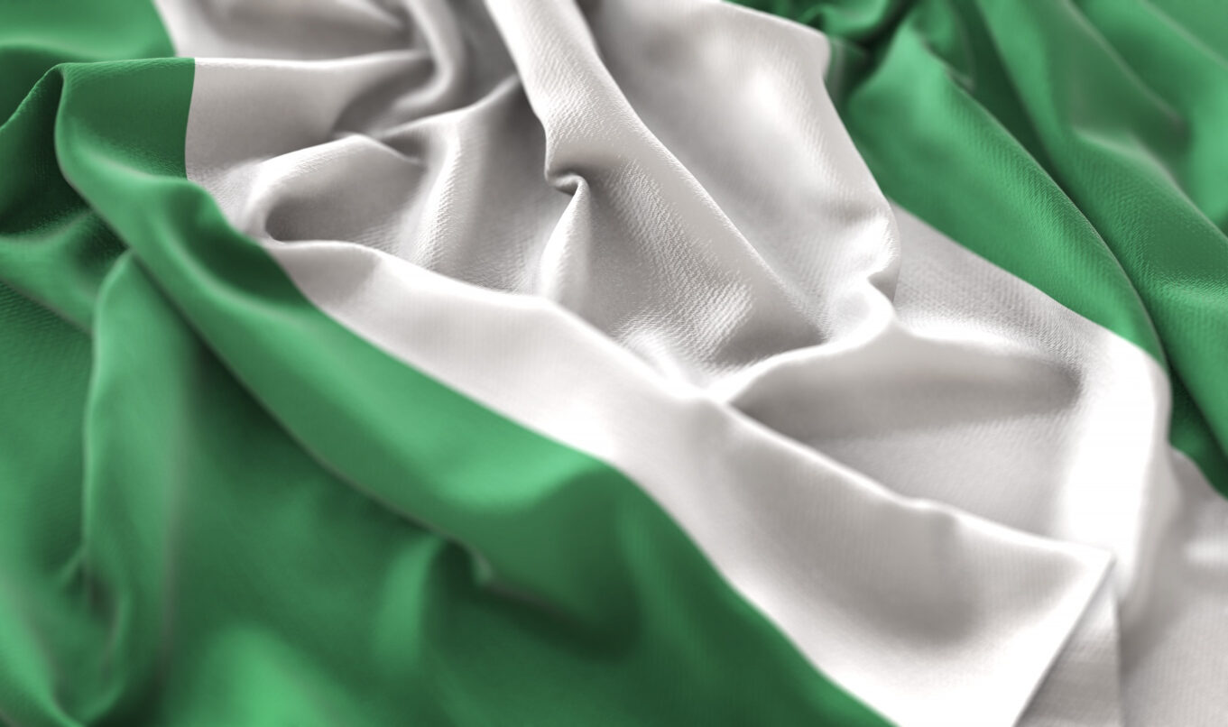 Parlamentario de Nigeria responsabiliza a Bitcoin por la pérdida de valor de la moneda nacional, aunque el Senado se opone a la prohibición de las criptomonedas en el país